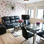 Panzió Arch House &