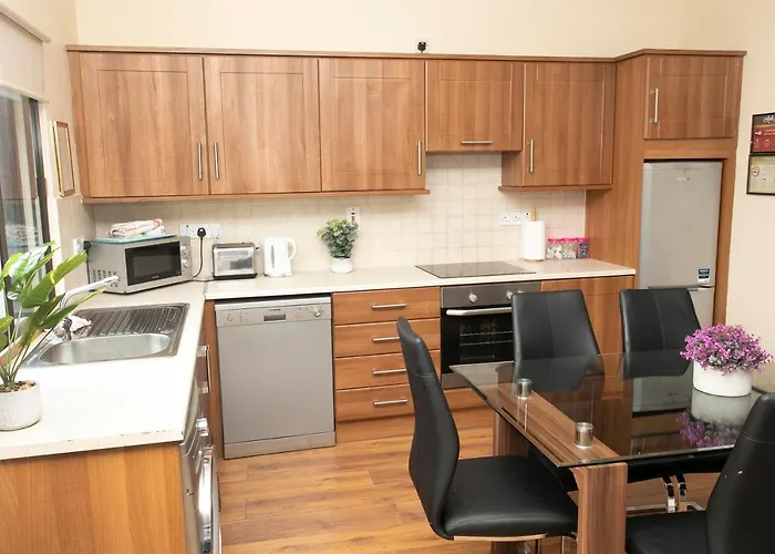 Bed and breakfast Arch House &