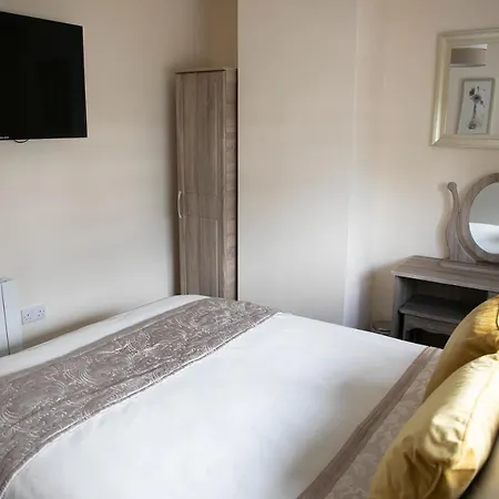 Arch House & 4* Athlone