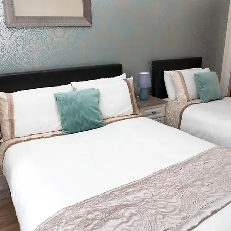 Arch House & Bed & Breakfast 4*