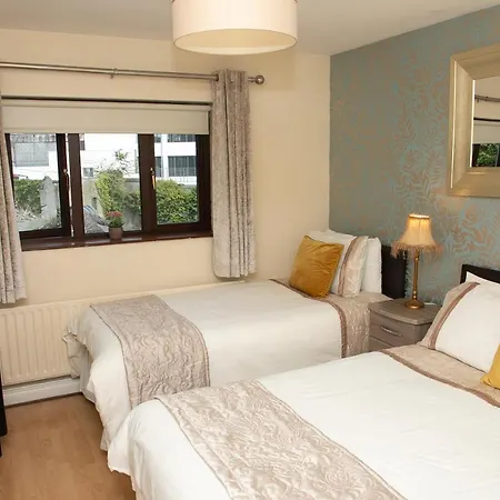 Bed & Breakfast Arch House & 4*