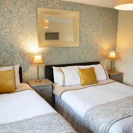 Arch House & Bed & Breakfast