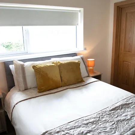 Arch House & Bed & Breakfast