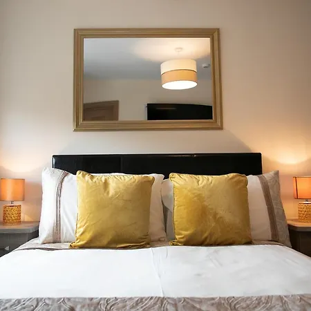 Arch House & 4* Athlone
