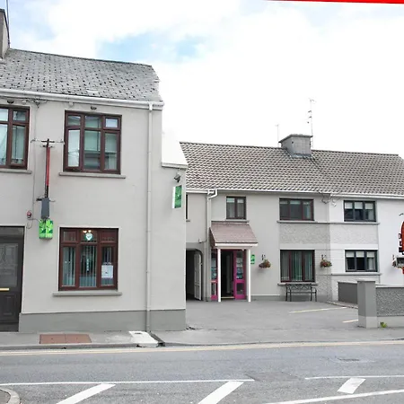 Arch House & Bed & Breakfast